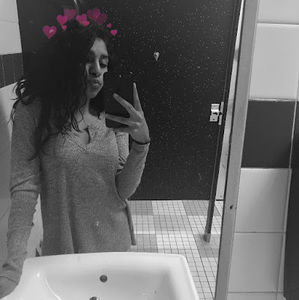 Meet your Posher, Yvette